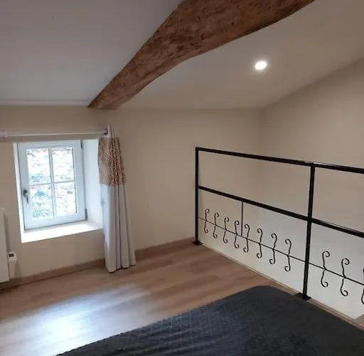 A 25 Minutes Du Puy Du Fou *